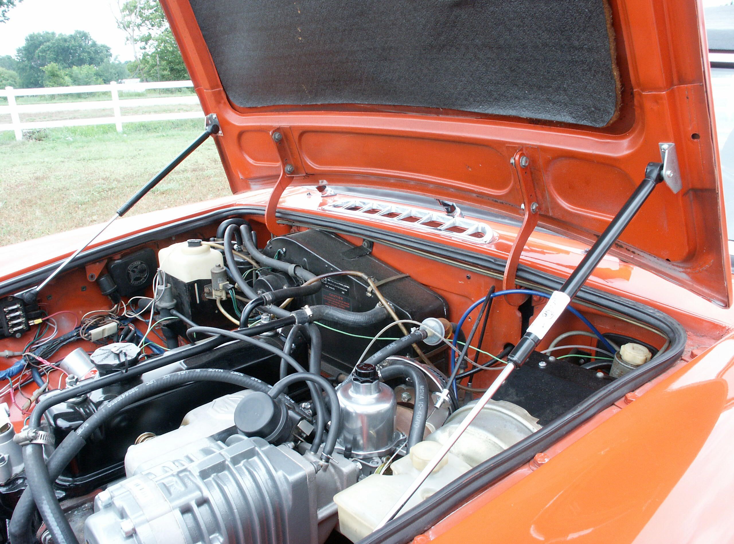 Quality US manufactured transmission covers to suit Triumph TR4, 4A, 5 & 6. Trying to freight one of these on it's own would cost over $US100 Brand new imported from the US manufacturer. The covers are pre drilled & easier to work with than most fibreglass